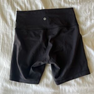 Wunder Train High-Rise Short 6" Black